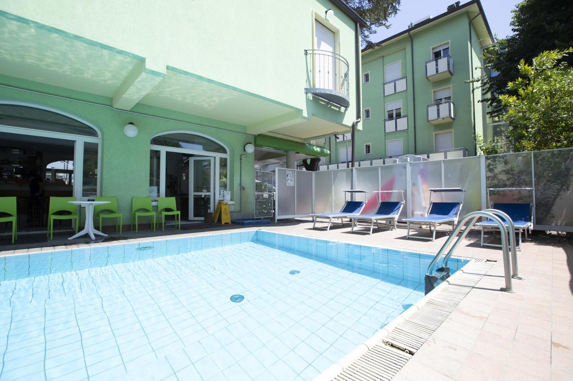 ريميني Residence Eurogarden المظهر الخارجي الصورة