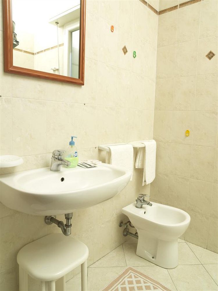 ريميني Residence Eurogarden المظهر الخارجي الصورة