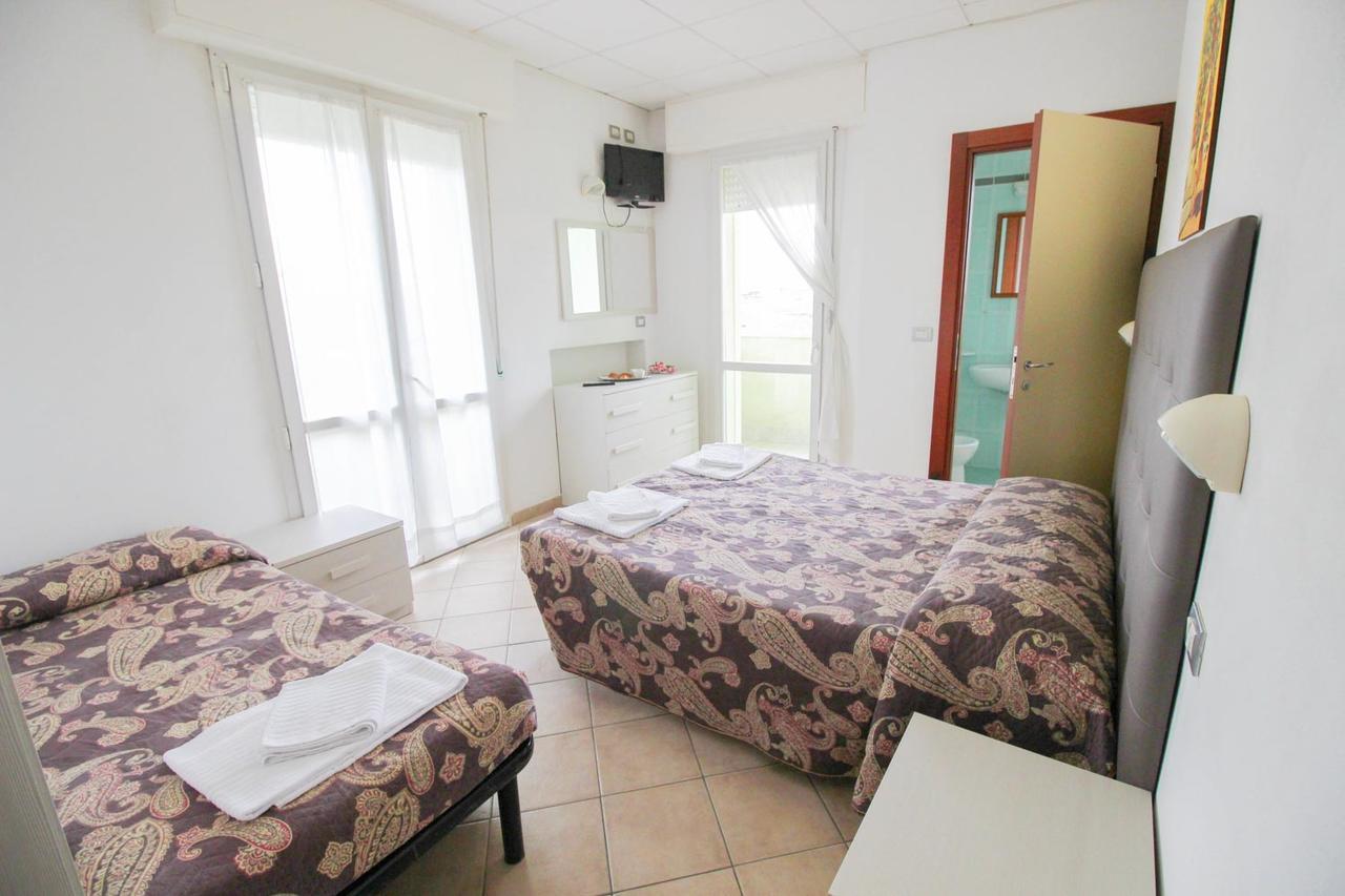 ريميني Residence Eurogarden المظهر الخارجي الصورة