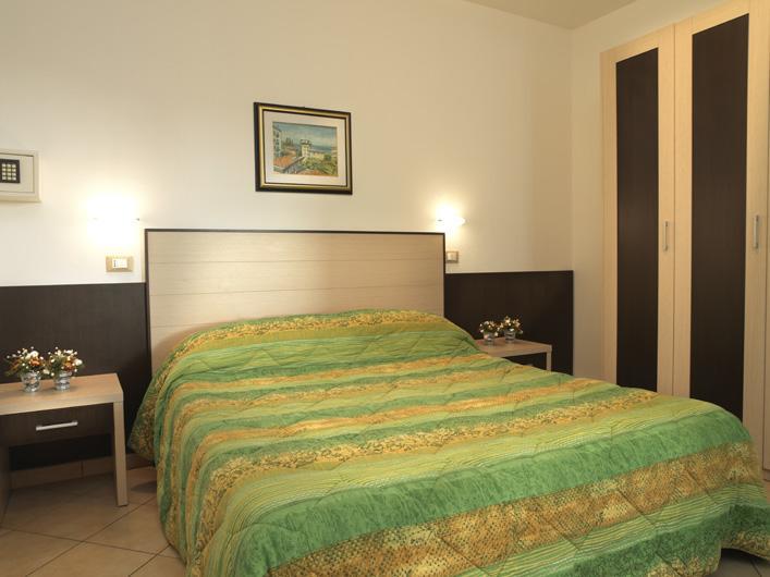 ريميني Residence Eurogarden المظهر الخارجي الصورة
